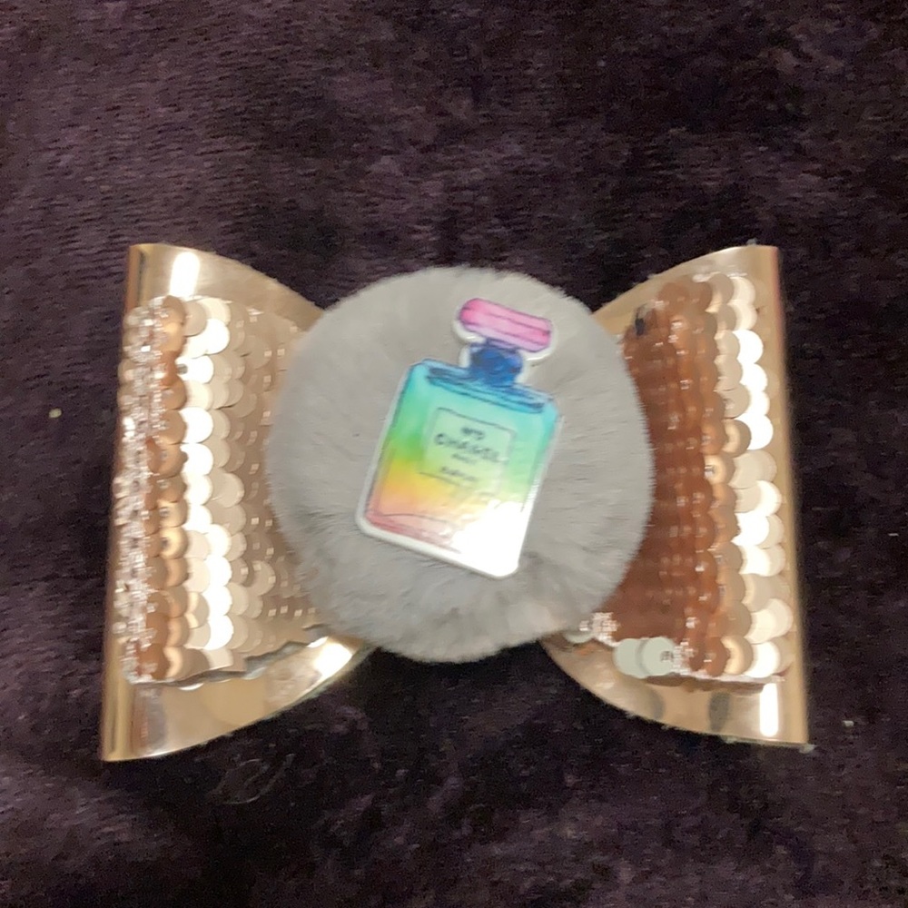 Bows - Picture 3 of 4